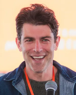 Görsel: Kevin Paul / CC BY Max Greenfield