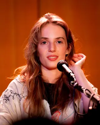 Görsel: Justin Higuchi / CC BY Maya Hawke