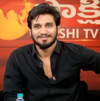 Görsel: Sakshi TV / CC BY Nikhil Siddharth