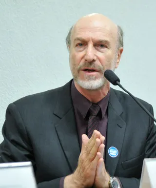 Görsel: Geraldo Magela/Agência Senado, crop de Praxides / CC BY Odilon Wagner