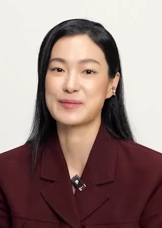 Görsel: Marie Claire Korea / CC BY Ok Ja-yeon