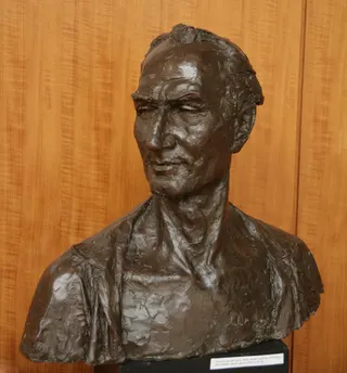 Görsel: Ladislav Snopek (sculptor) - cc-by-3.0 Jozef Buffa (photo) / Kamu malı Paľo Bielik