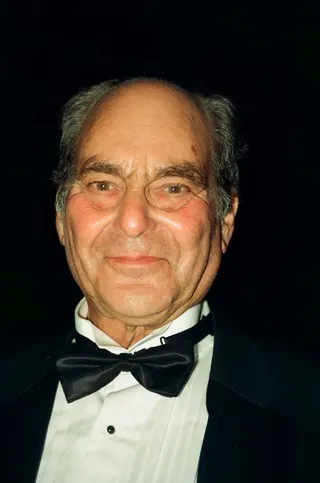 Görsel: John Mathew Smith & www.celebrity-photos.com from Laurel Maryland, USA / CC BY-SA Paul Maslansky