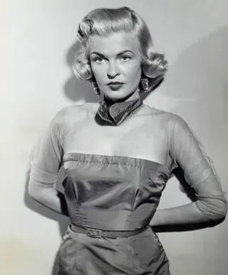 Görsel: CBS Television via Bureau of Industrial Service. This was a division of advertising agency Young & Rubicam. It was common in the 1950s and 1960s for networks, sponsors of programs and studios to use e / Kamu malı Peggy Knudsen