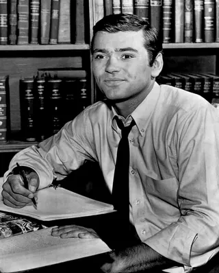 Görsel: McFadden, Strauss, Eddy and Irwin-public relations for Armstrong floors, the program's sponsor. It was not uncommon for a network, studo or program sponsor to use either an ad or publicity agency for / Kamu malı Pete Duel