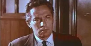 Görsel: Trailer screenshot Licencing information : https://web.archive.org/web/20080321033709/http://www.sabucat.com/?pg=copyright and http://www.creativeclearance.com/guidelines.html#D2 / Kamu malı Peter Finch