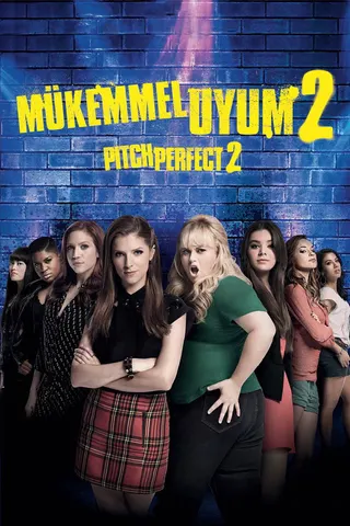 Pitch Perfect 2 afişi