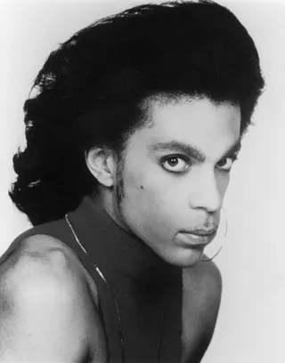 Görsel: Unknown authorUnknown author, based on File:Prince promo picture (1988; cropped).png / Kamu malı Prince