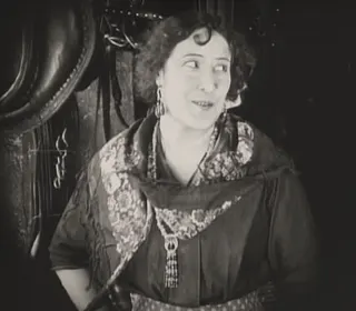 Görsel: film screenshot (Paramount Pictures) / Kamu malı Rosita Marstini