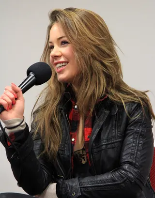 Görsel: Elspeth Renfrew / CC BY-SA Roxanne McKee