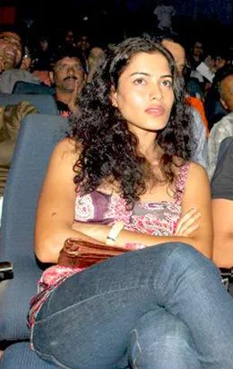 Görsel: Sheetal_menon.jpg: http://www.bollywoodhungama.com / *derivative work: Boseritwik / CC BY Sheetal Menon
