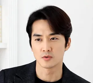 Görsel: 미디어로그영화 (official youtube account) / CC BY Song Seung-heon