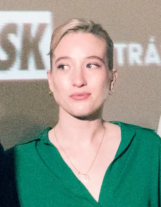 Sophie Lowe