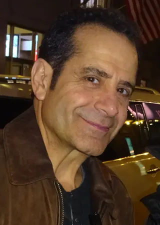 Görsel: Greg2600 / CC BY-SA Tony Shalhoub