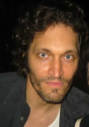 Görsel: Vincent_Gallo-1.jpg: Brooklyn Token derivative work: Bluefairyturnedred (talk) / CC BY Vincent Gallo