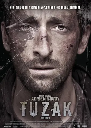 Görsel: TMDB Wrecked afişi