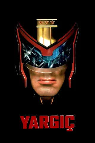 Görsel: TMDB Yargıç Dredd afişi