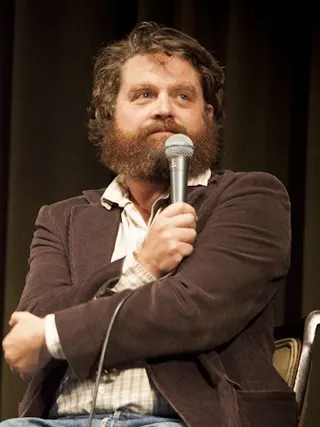 Görsel: CleftClips from Los Angeles, CA, United States of America / CC BY Zach Galifianakis